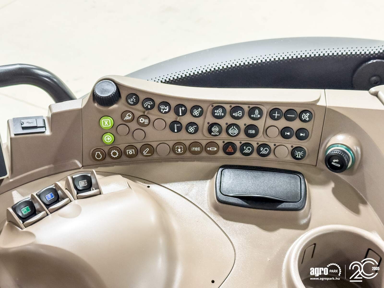 Traktor of the type John Deere 6R 155, Gebrauchtmaschine in Csengele (Picture 19)