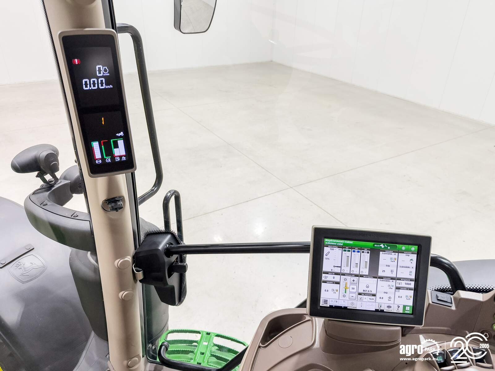 Traktor of the type John Deere 6R 155, Gebrauchtmaschine in Csengele (Picture 23)