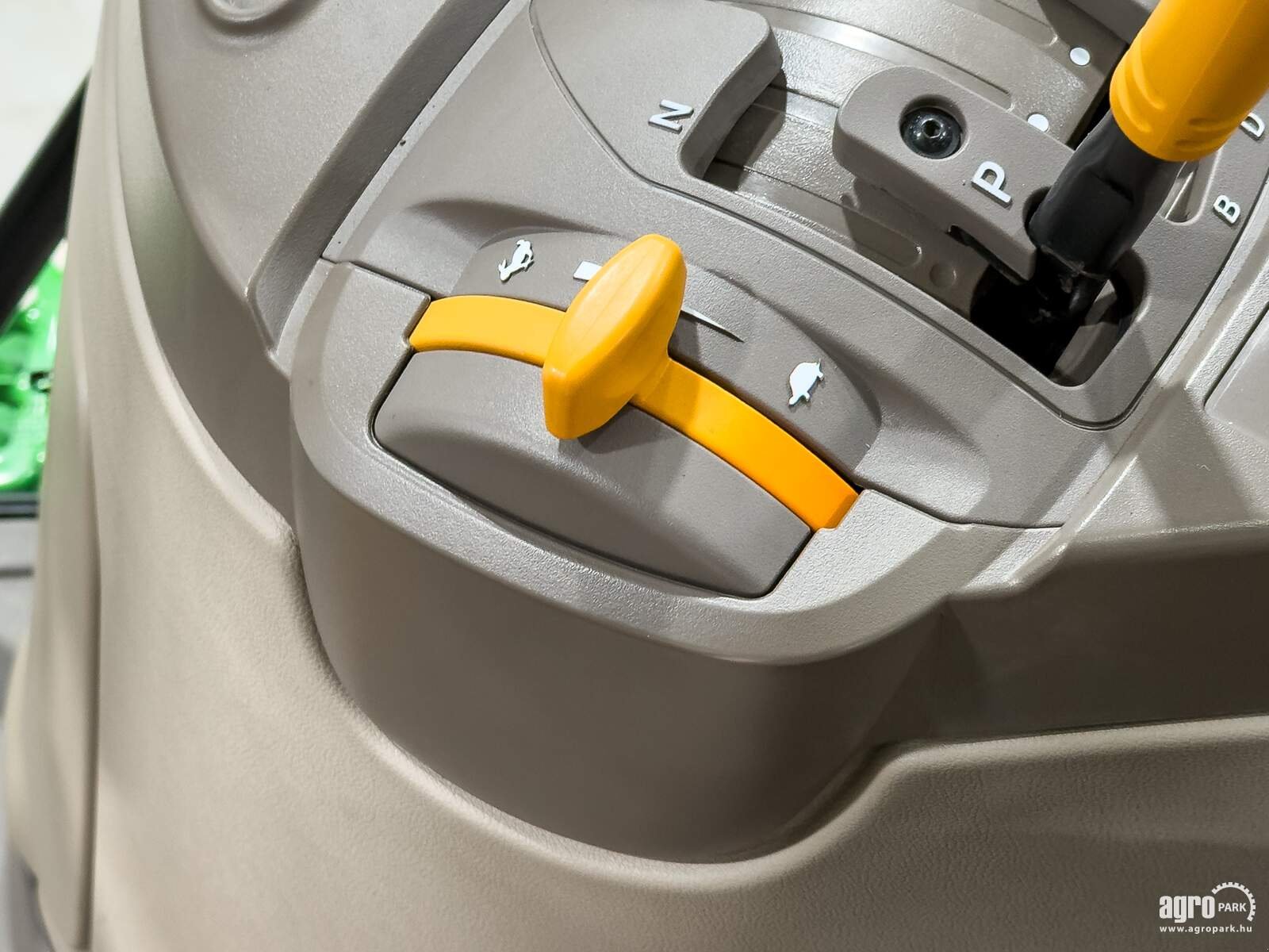 Traktor del tipo John Deere 6R 155, Gebrauchtmaschine en Csengele (Imagen 14)