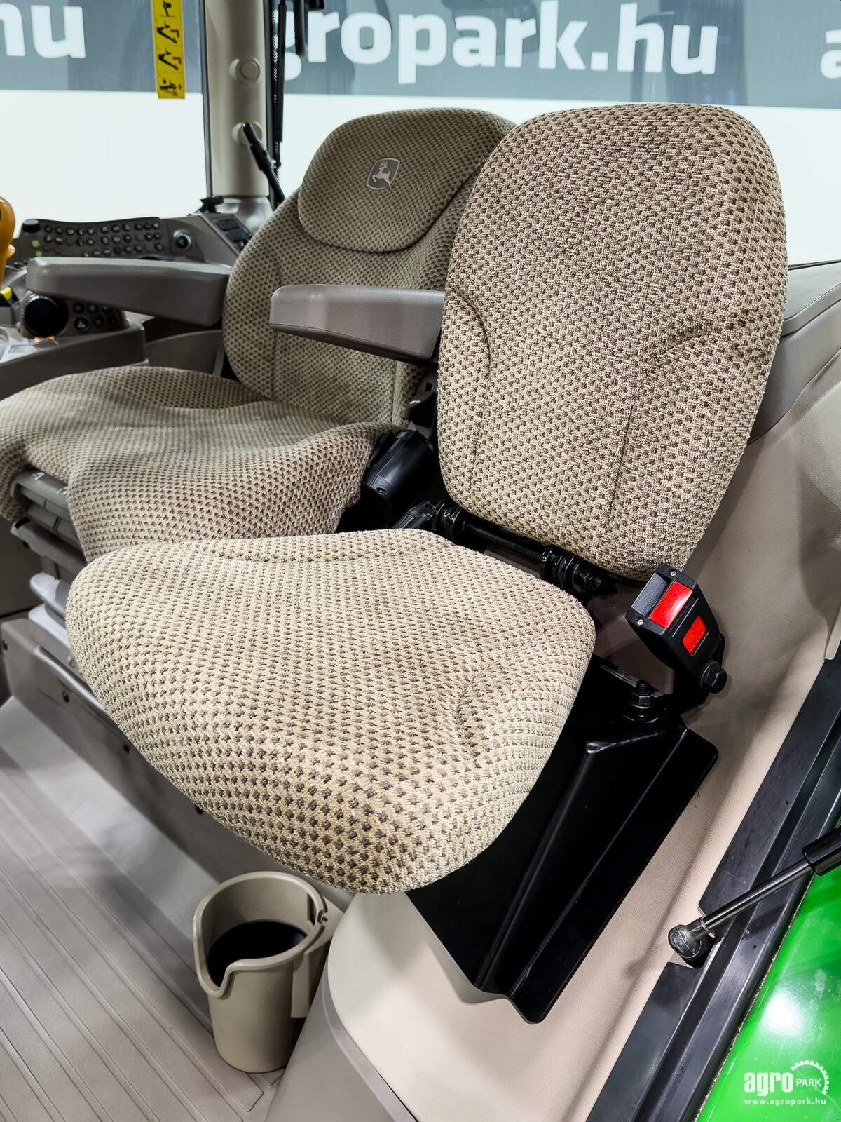 Traktor del tipo John Deere 6R 155, Gebrauchtmaschine en Csengele (Imagen 27)