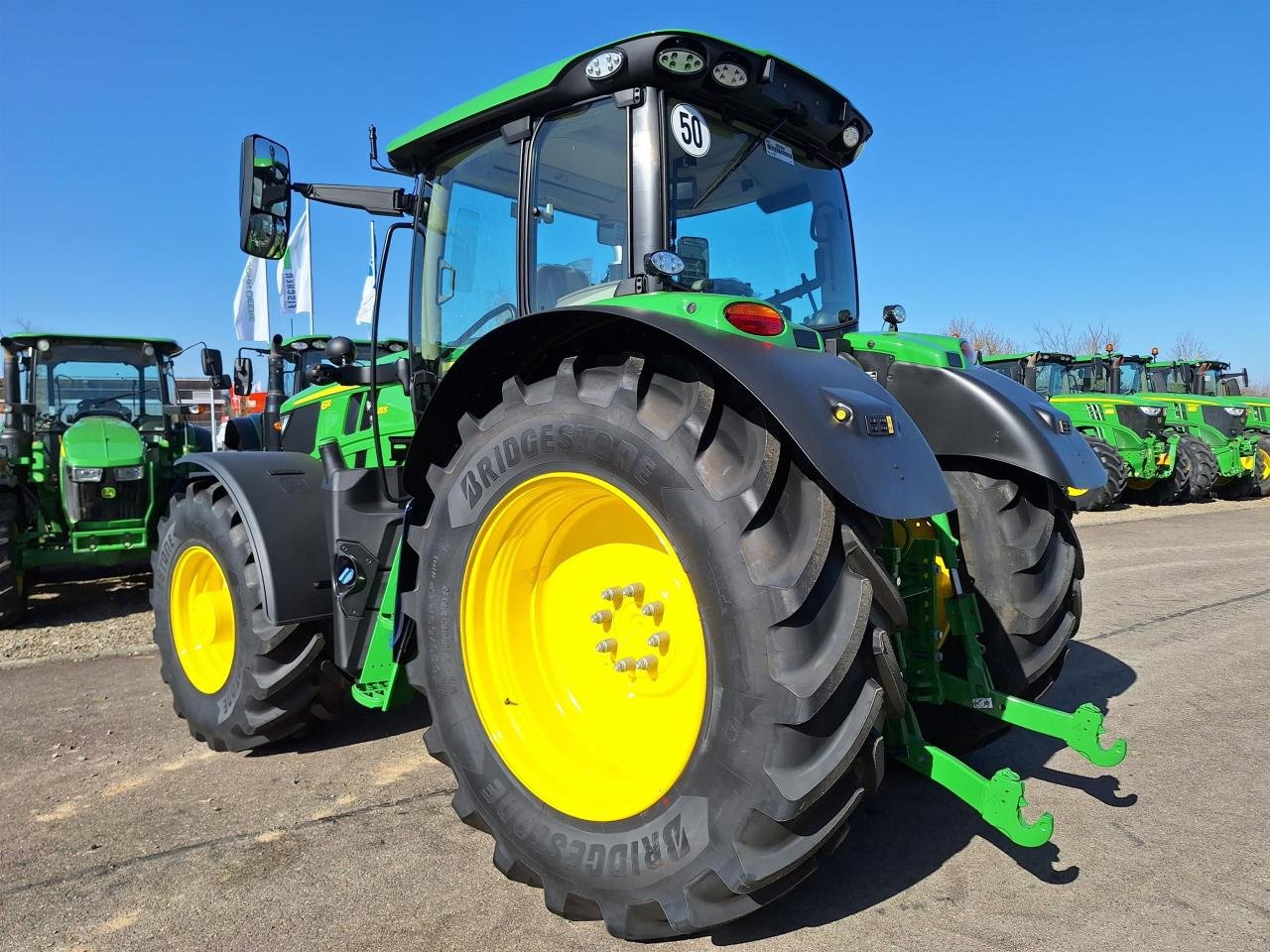 Traktor van het type John Deere 6R 155, Neumaschine in Zweibrücken (Foto 5)