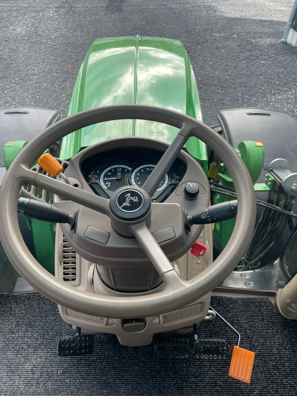 Traktor of the type John Deere 6R 155, Gebrauchtmaschine in Bad Bocklet (Picture 3)