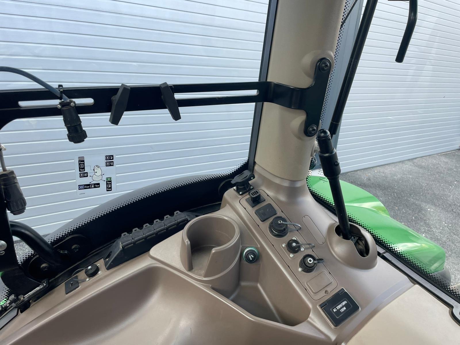 Traktor of the type John Deere 6R 155, Gebrauchtmaschine in Bad Bocklet (Picture 10)