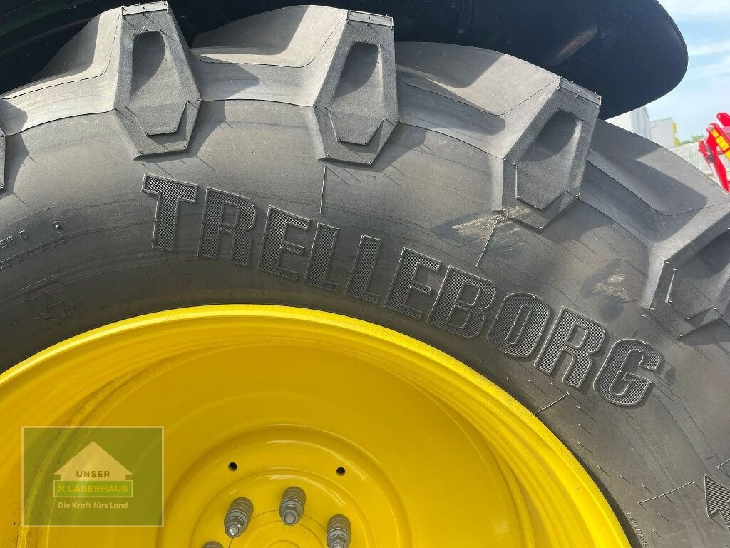 Traktor of the type John Deere 6R 165, Neumaschine in Enns (Picture 8)