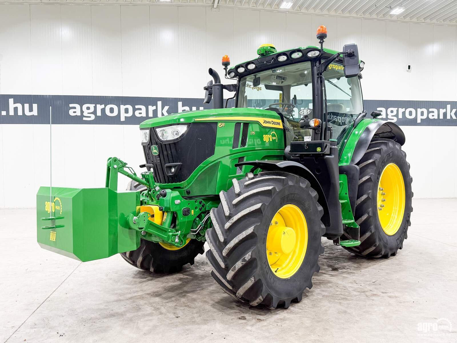 Traktor типа John Deere 6R 175, Gebrauchtmaschine в Csengele (Фотография 1)