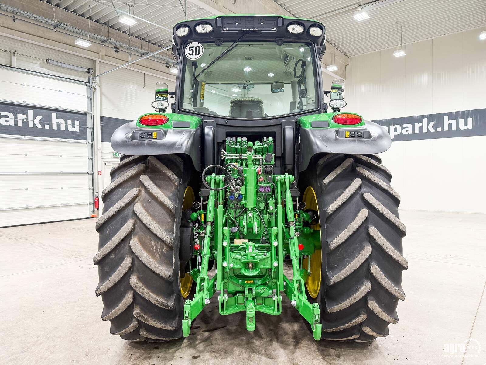 Traktor типа John Deere 6R 175, Gebrauchtmaschine в Csengele (Фотография 5)
