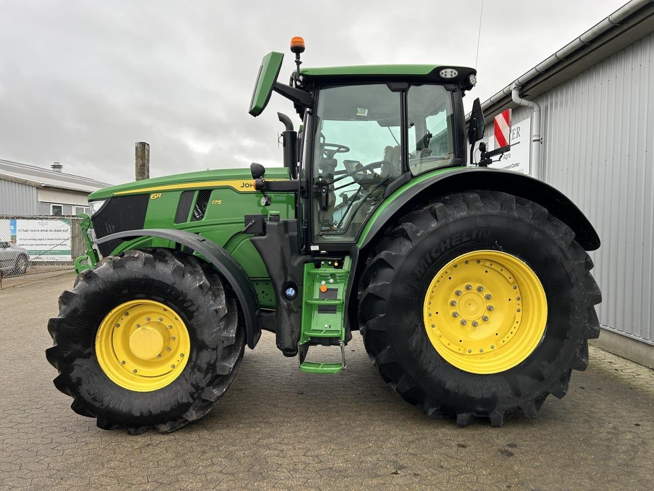 Traktor tipa John Deere 6R 175, Gebrauchtmaschine u Videbæk (Slika 2)