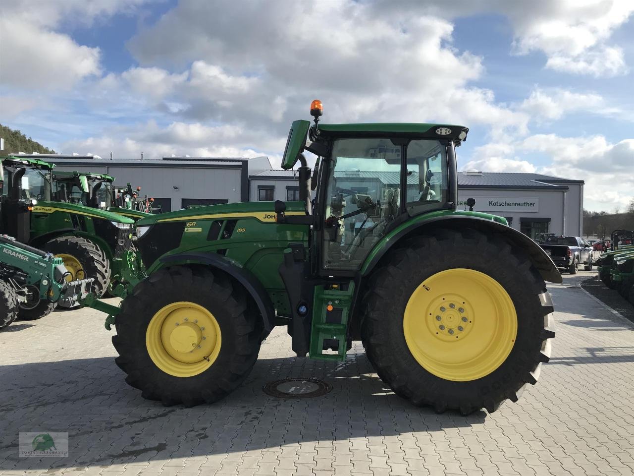 Traktor от тип John Deere 6R 185 - Command PRO, Neumaschine в Münchberg (Снимка 5)