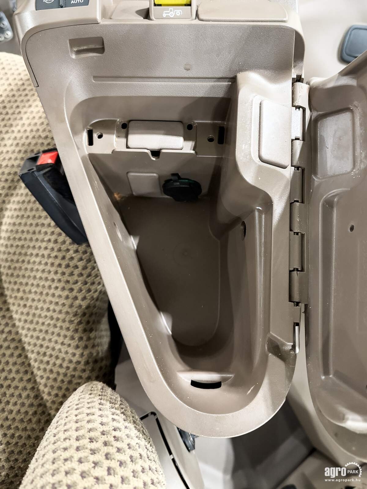 Traktor tip John Deere 6R 185, Gebrauchtmaschine in Csengele (Poză 17)