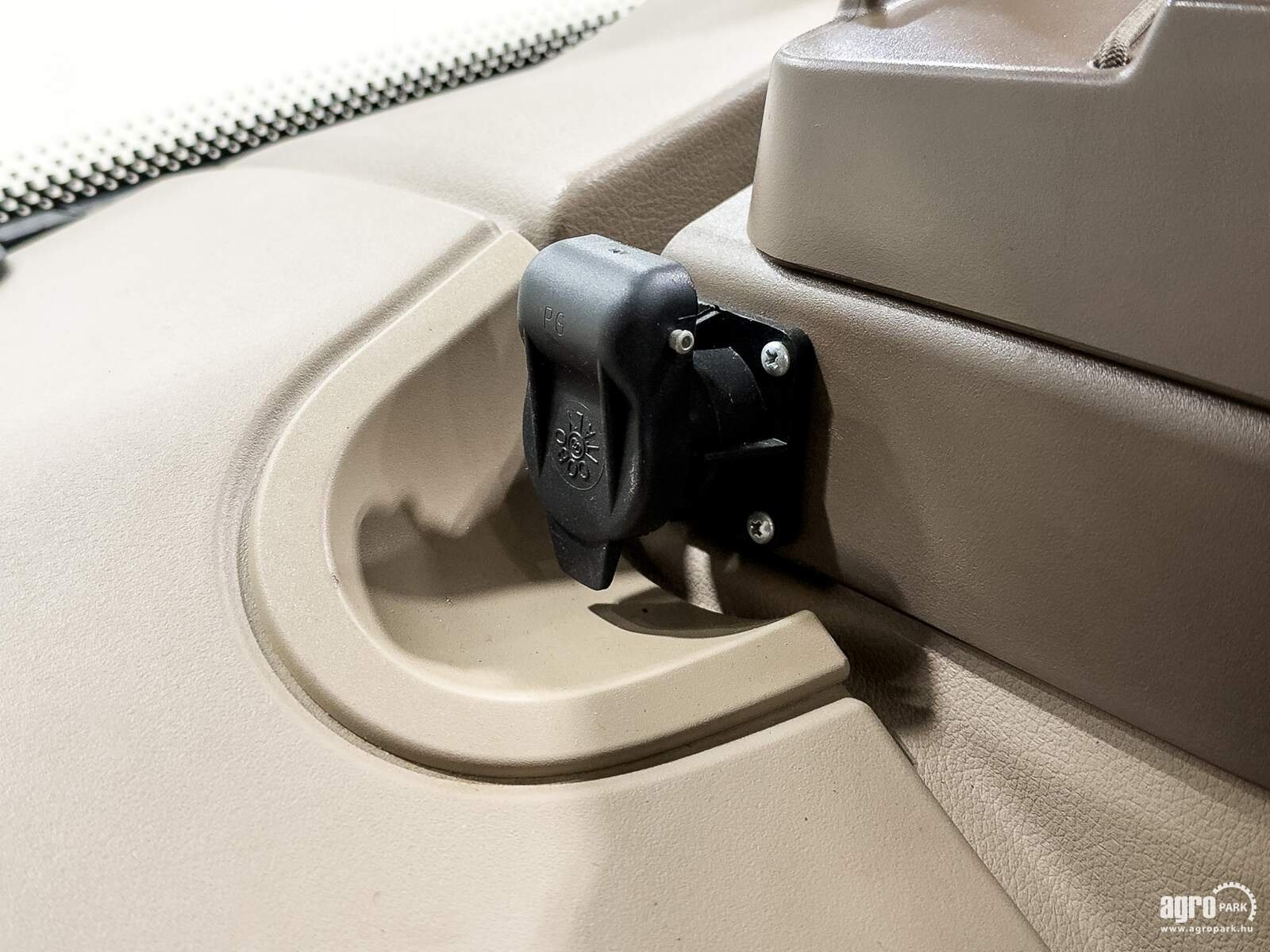 Traktor tip John Deere 6R 185, Gebrauchtmaschine in Csengele (Poză 29)