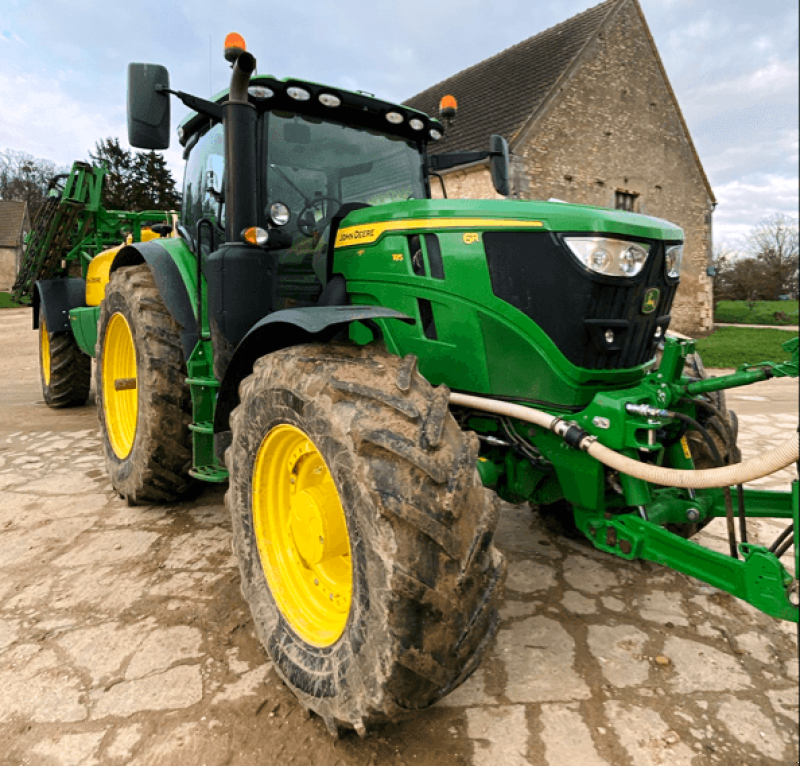 Traktor от тип John Deere 6R 185, Gebrauchtmaschine в SAINT-GERMAIN DU PUY (Снимка 2)