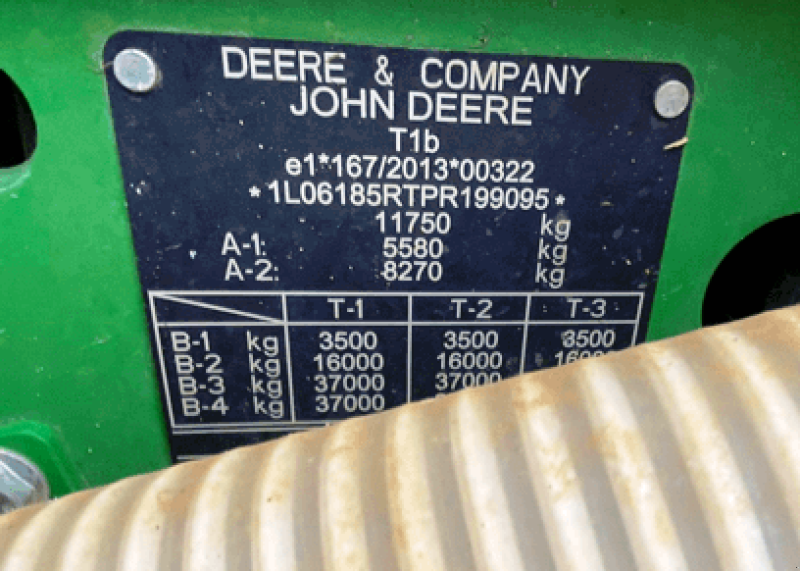 Traktor от тип John Deere 6R 185, Gebrauchtmaschine в SAINT-GERMAIN DU PUY (Снимка 11)