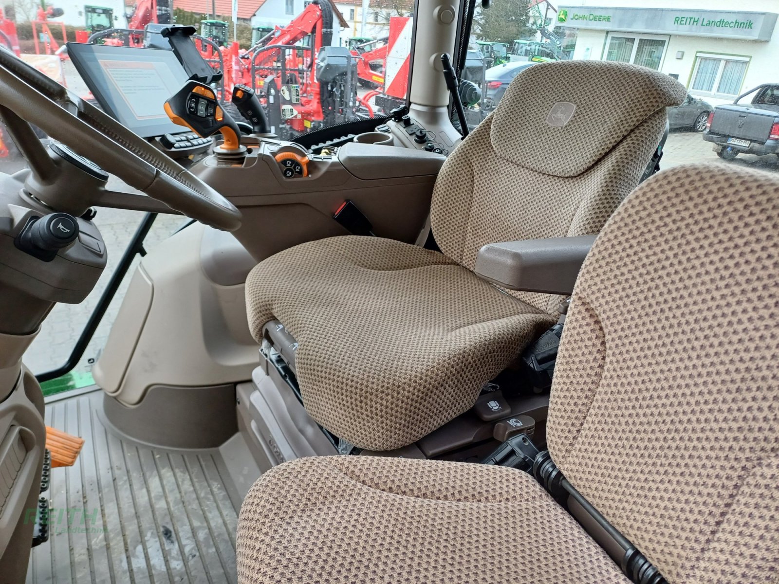 Traktor типа John Deere 6R 185, Gebrauchtmaschine в Wolnzach (Фотография 11)