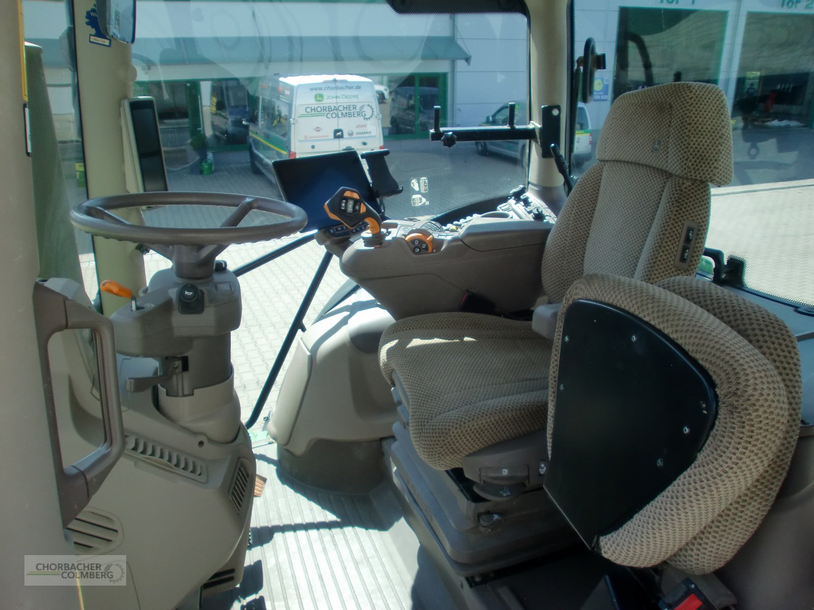 Traktor of the type John Deere 6R 185, Gebrauchtmaschine in Colmberg (Picture 7)