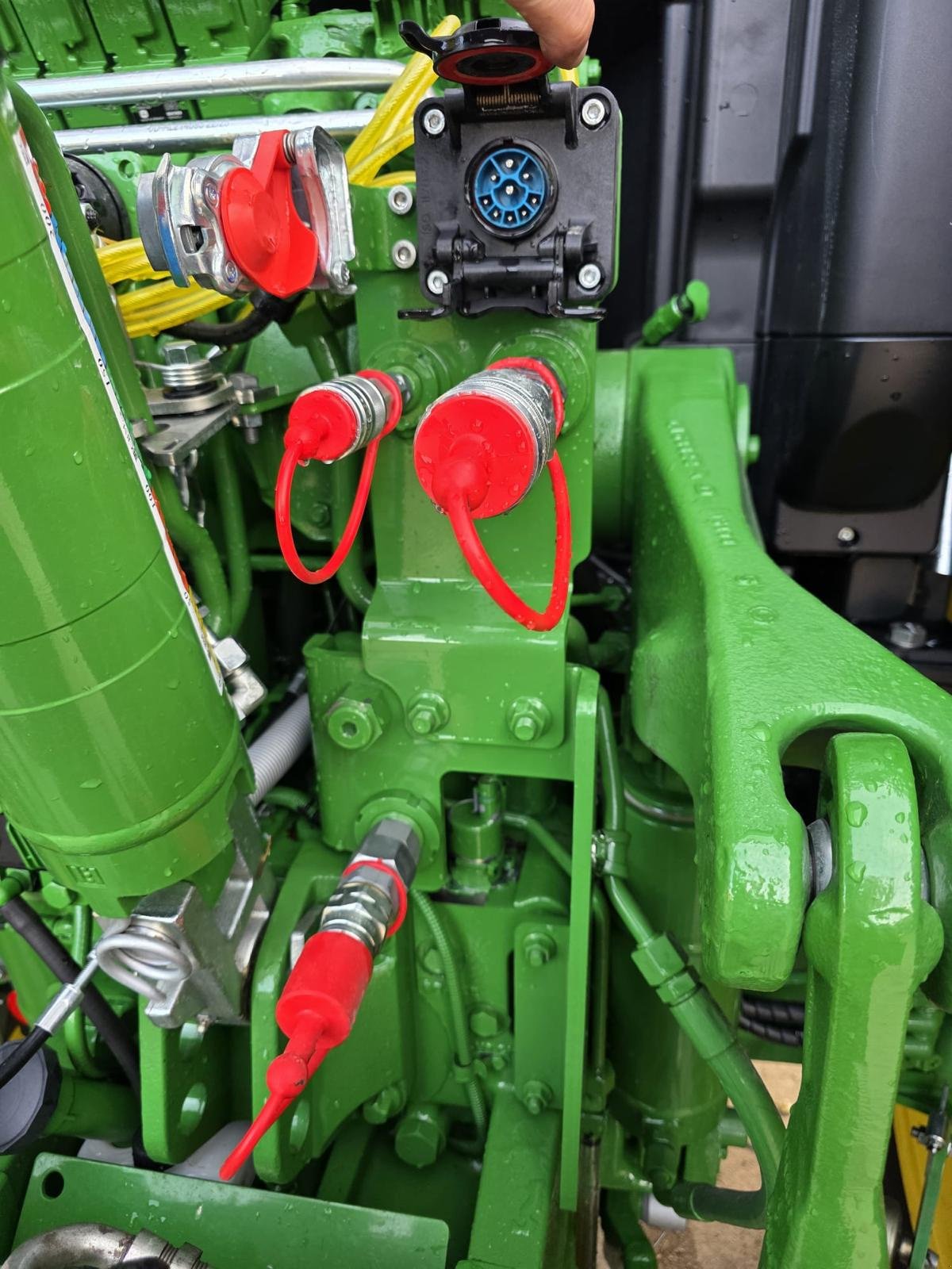 Traktor des Typs John Deere 6R 185, Gebrauchtmaschine in Deining (Bild 3)