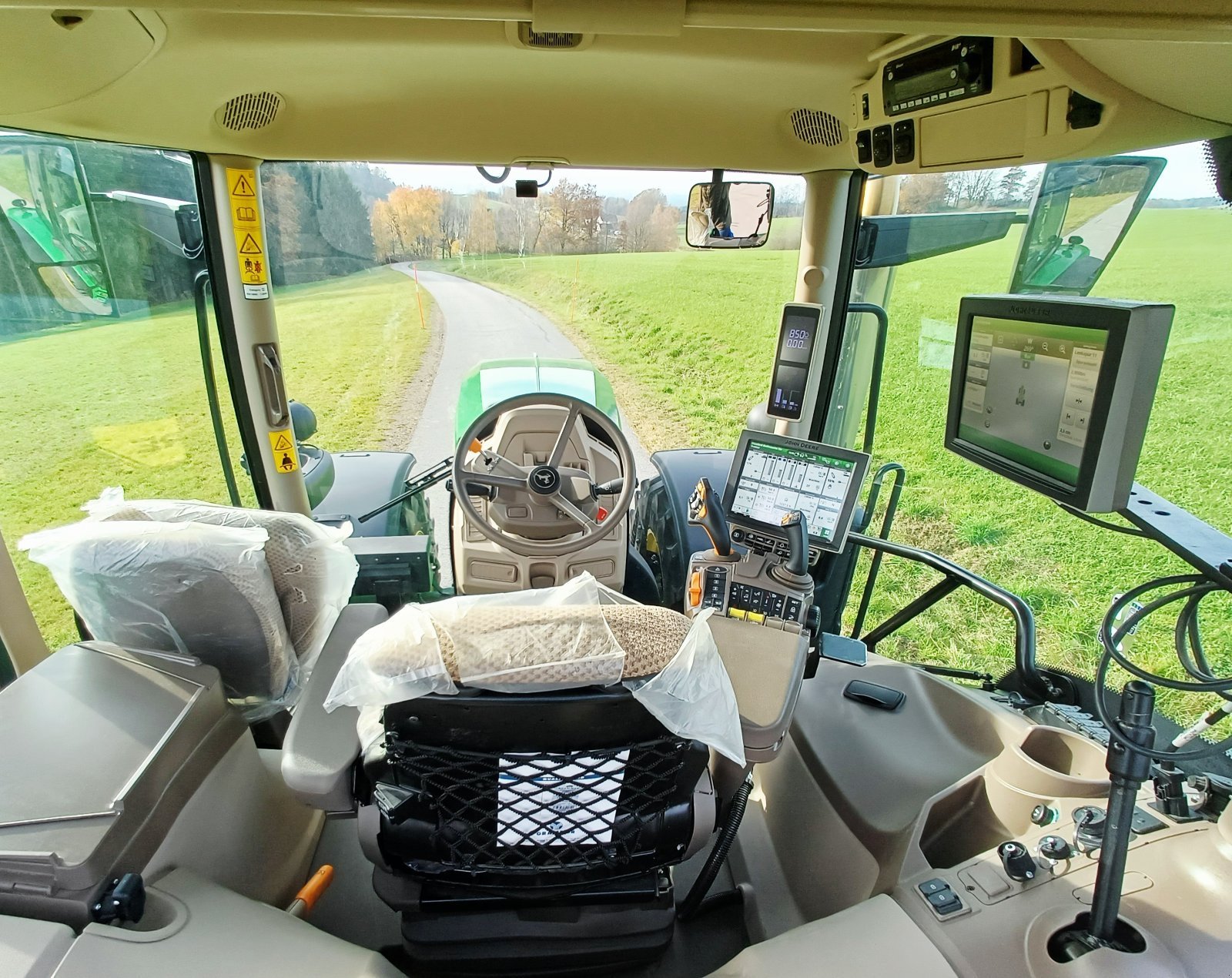 Traktor типа John Deere 6R 185, Gebrauchtmaschine в Hofkirchen (Фотография 8)