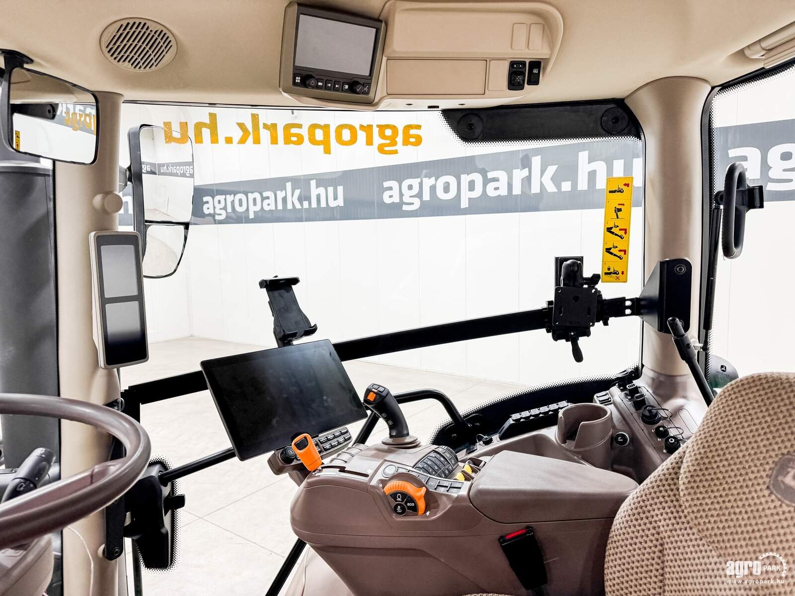 Traktor tip John Deere 6R 195, Gebrauchtmaschine in Csengele (Poză 9)