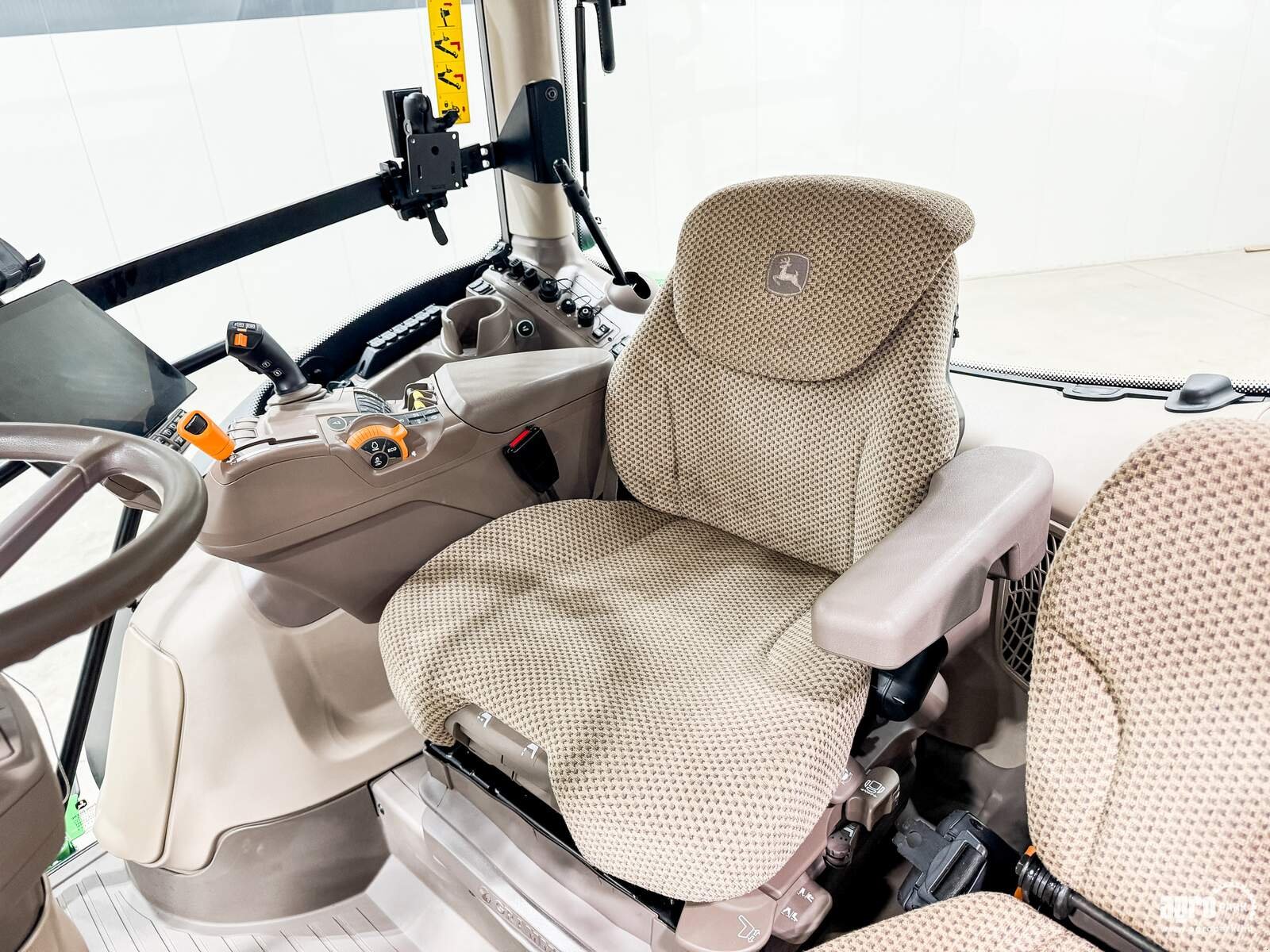 Traktor tip John Deere 6R 195, Gebrauchtmaschine in Csengele (Poză 15)