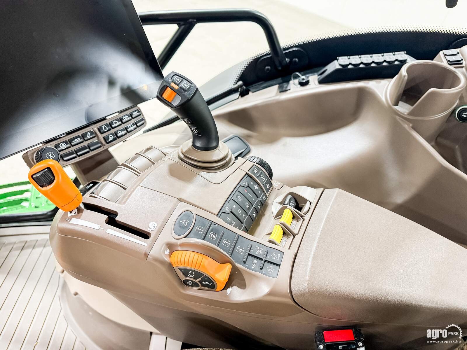 Traktor tip John Deere 6R 195, Gebrauchtmaschine in Csengele (Poză 21)