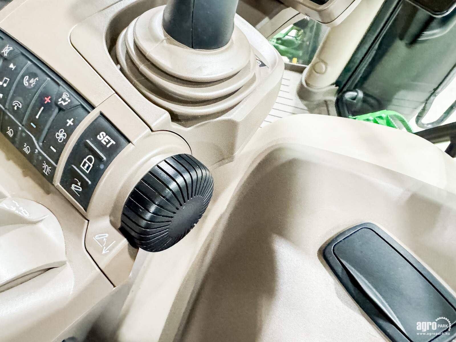 Traktor tip John Deere 6R 195, Gebrauchtmaschine in Csengele (Poză 27)