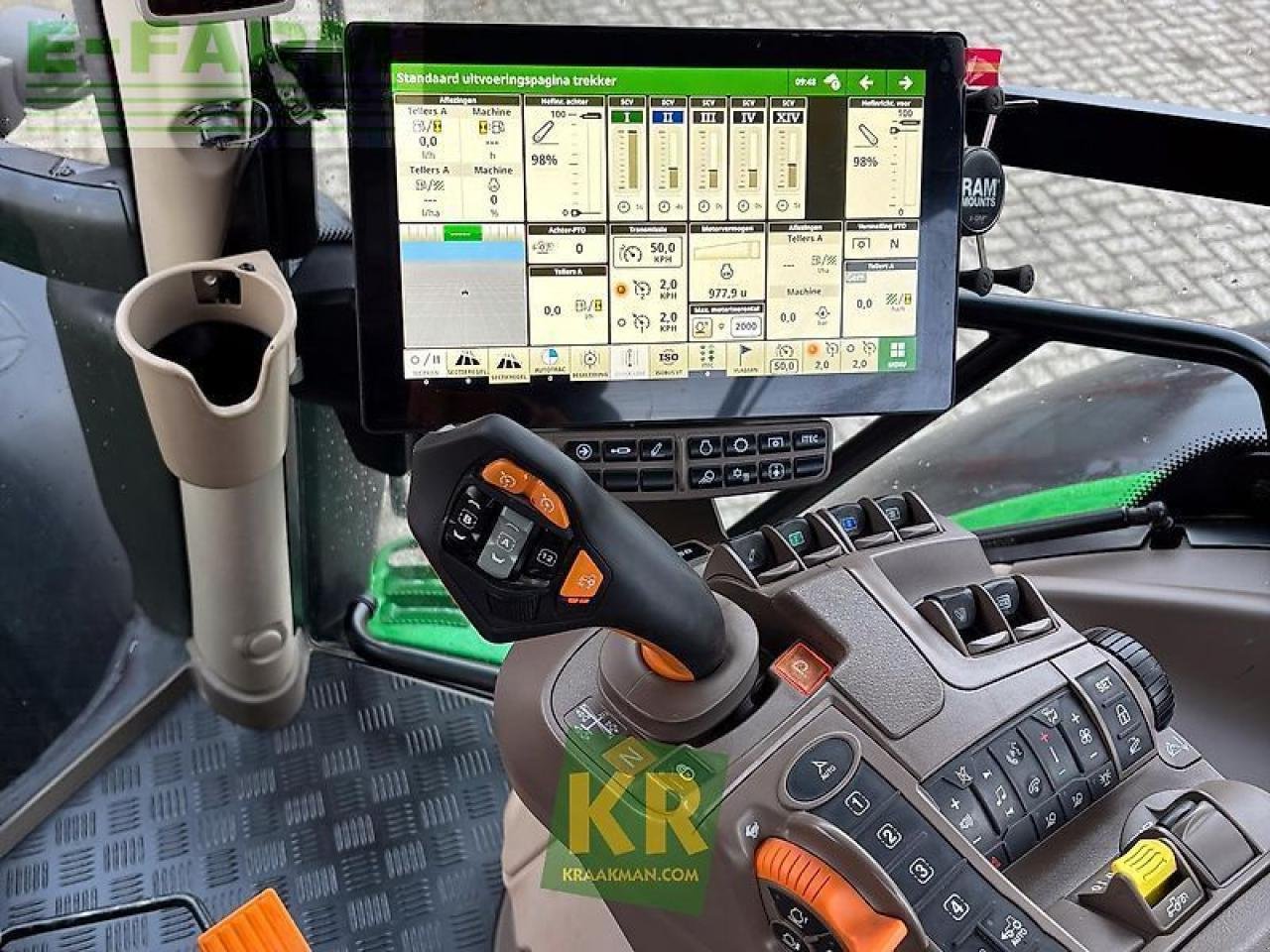 Traktor van het type John Deere 6r 215 #779271, Gebrauchtmaschine in STEENBERGEN (Foto 18)