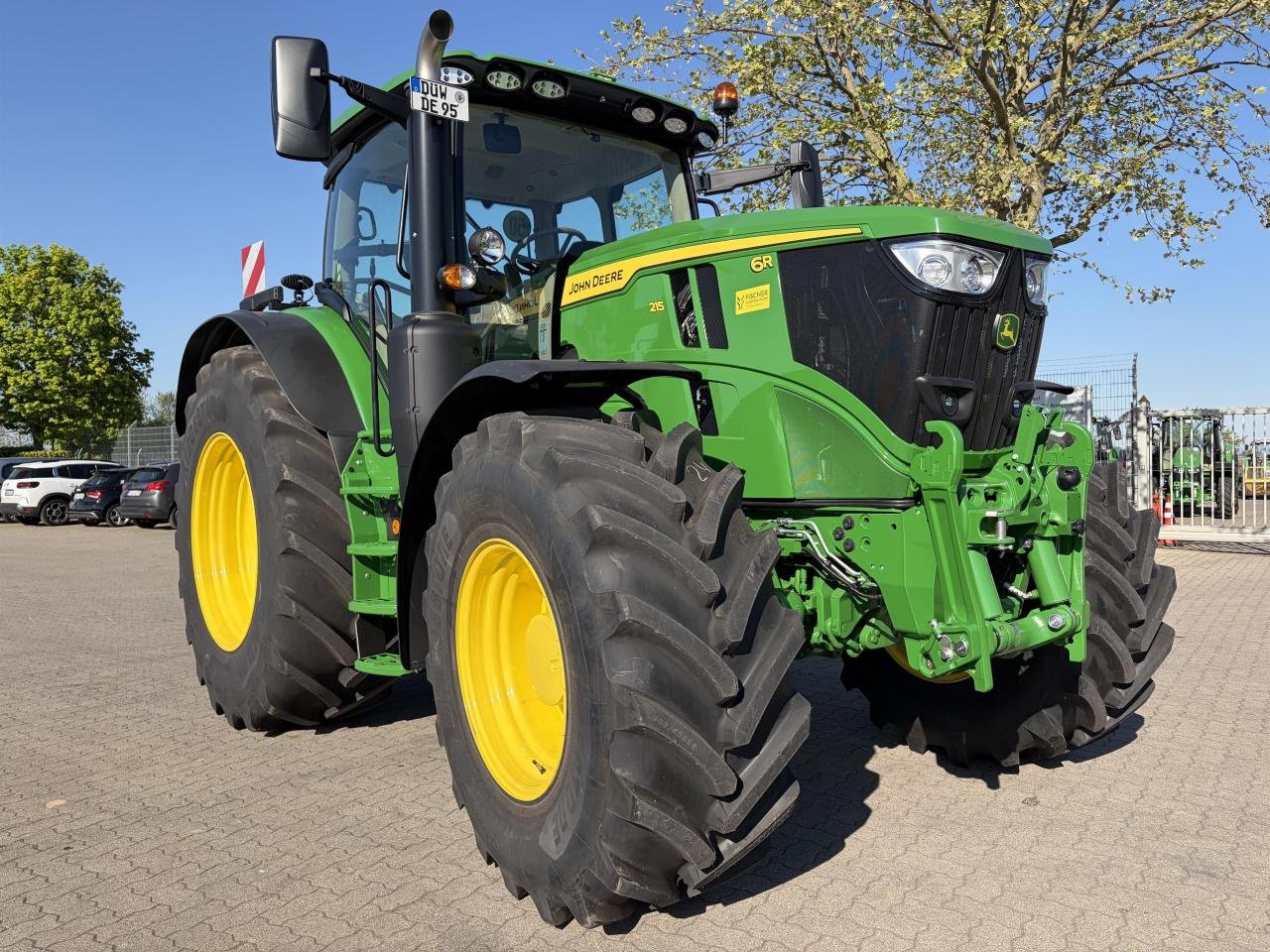 Traktor от тип John Deere 6R 215 DEMO, Vorführmaschine в Niederkirchen (Снимка 1)