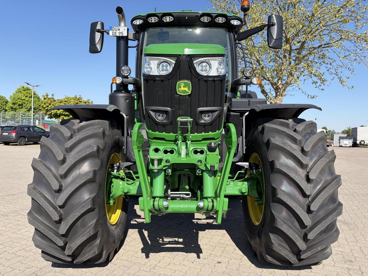 Traktor от тип John Deere 6R 215 DEMO, Vorführmaschine в Niederkirchen (Снимка 2)