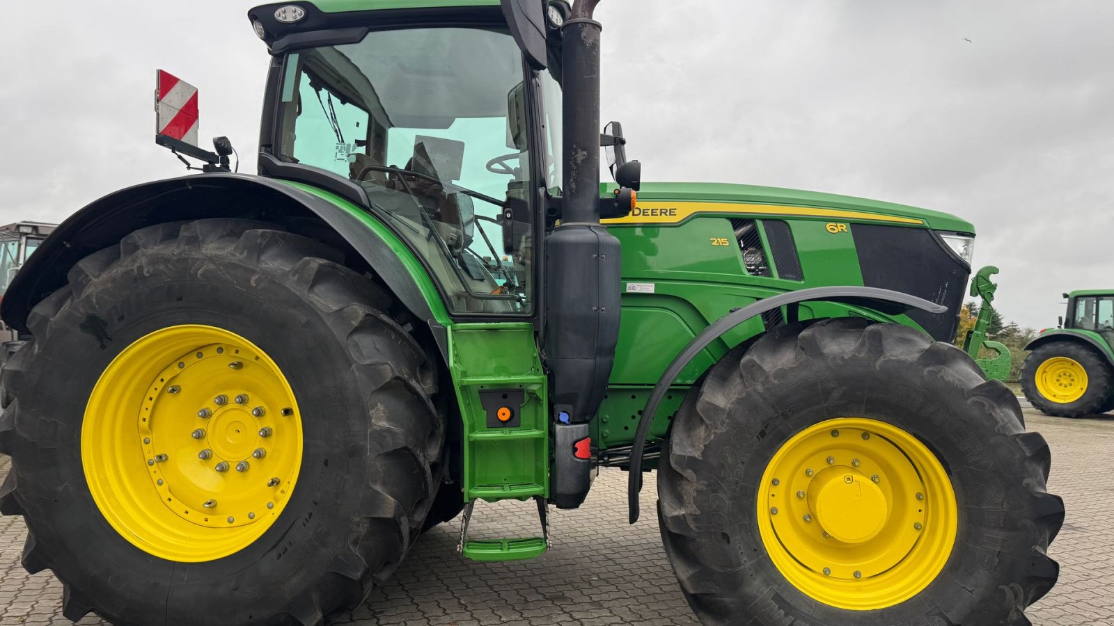 Traktor tipa John Deere 6R 215 KUN 1300 TIMER!, Gebrauchtmaschine u Nørager (Slika 9)