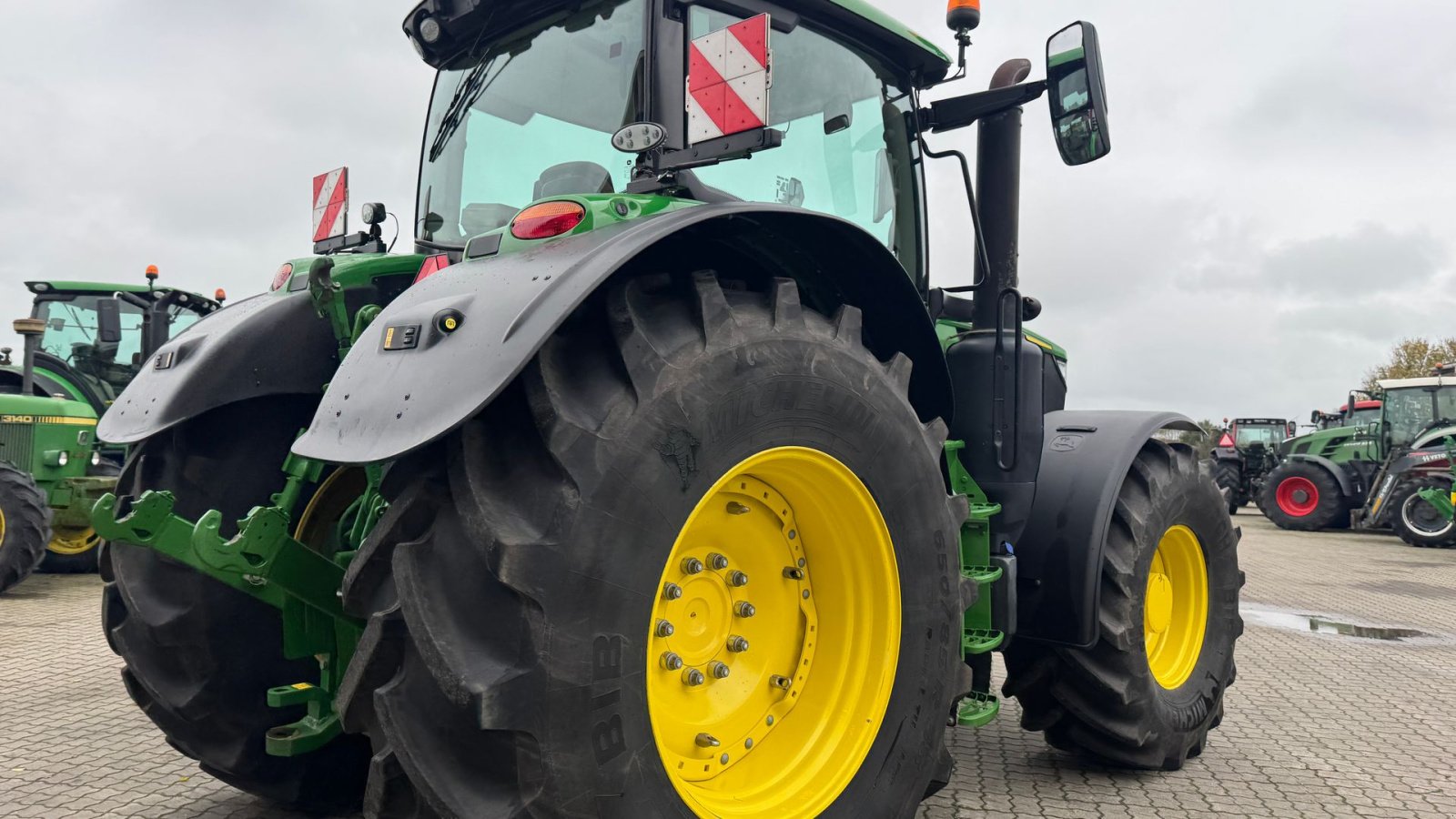 Traktor tipa John Deere 6R 215 KUN 1300 TIMER!, Gebrauchtmaschine u Nørager (Slika 12)