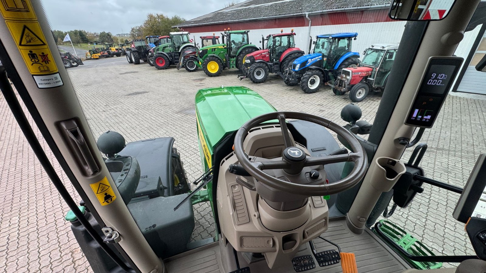 Traktor tipa John Deere 6R 215 KUN 1300 TIMER!, Gebrauchtmaschine u Nørager (Slika 21)