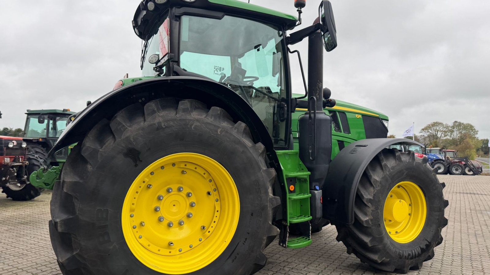 Traktor tipa John Deere 6R 215 KUN 1300 TIMER!, Gebrauchtmaschine u Nørager (Slika 11)
