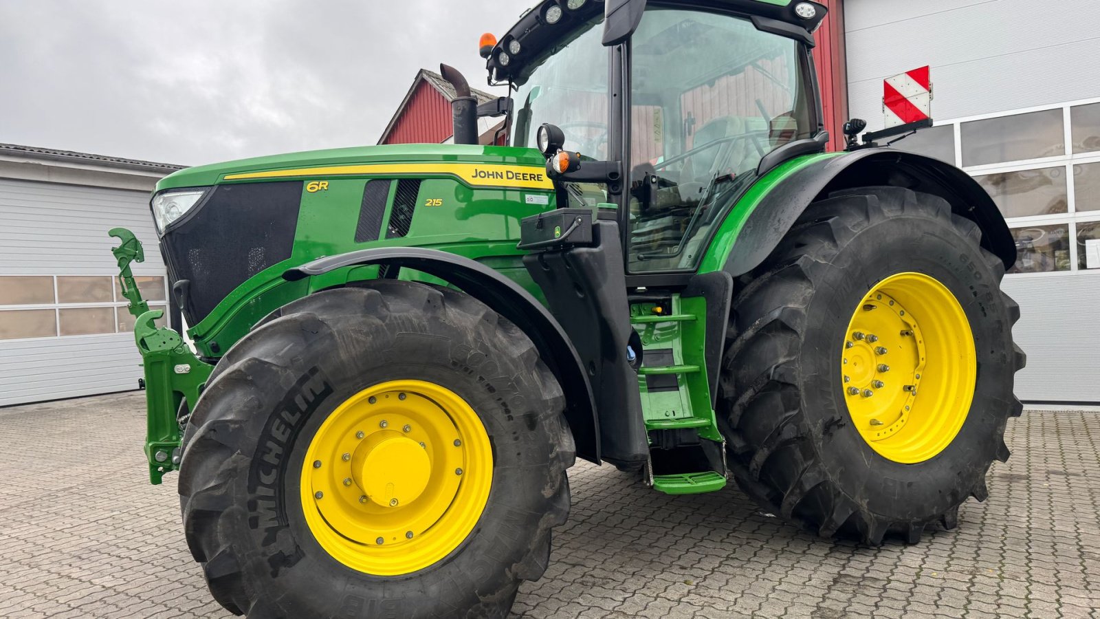 Traktor tipa John Deere 6R 215 KUN 1300 TIMER!, Gebrauchtmaschine u Nørager (Slika 2)