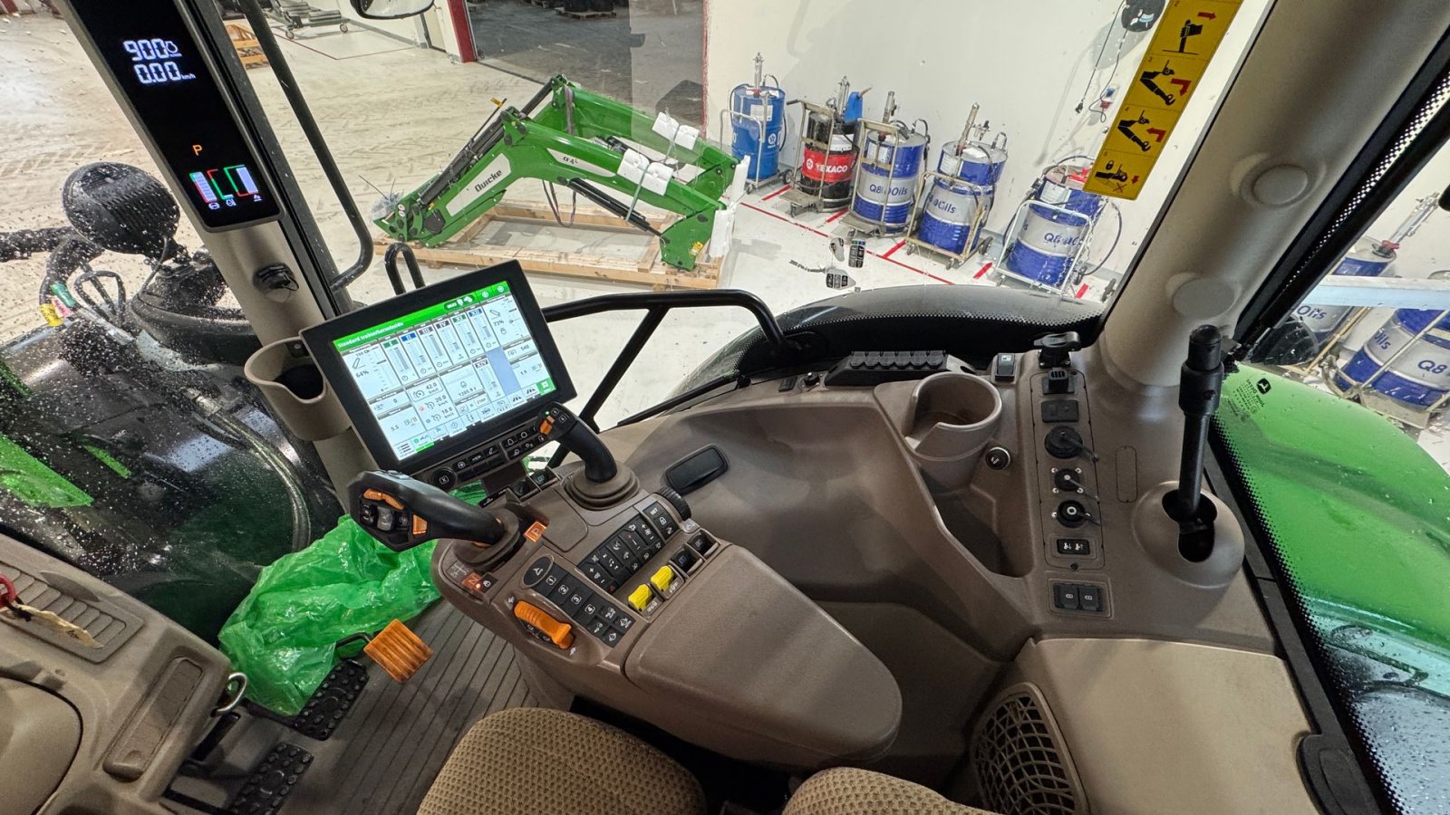 Traktor Türe ait John Deere 6R 215 MED FRONT PTO OG NY ÅLØ FRONTLÆSSER!, Gebrauchtmaschine içinde Nørager (resim 15)