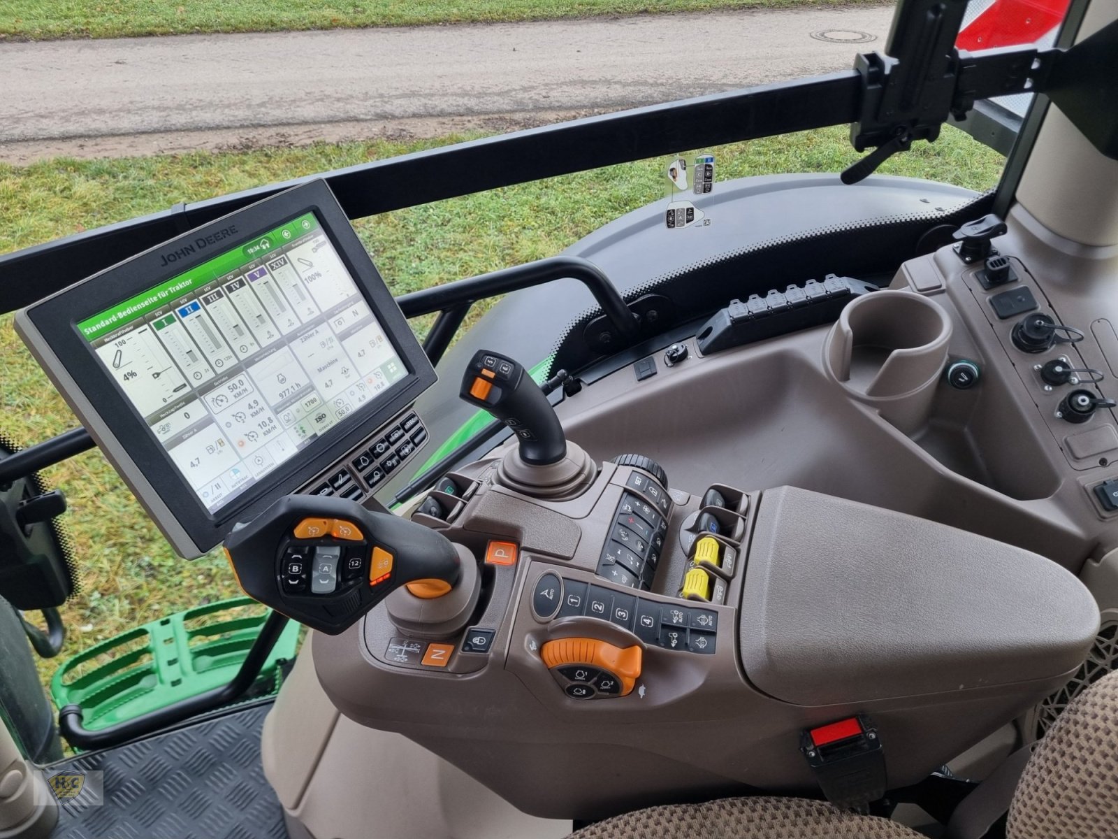 Traktor от тип John Deere 6R 215 Pro AutoTrac h32, Gebrauchtmaschine в Willanzheim (Снимка 11)