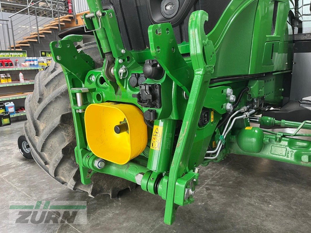 Traktor des Typs John Deere 6R 215, Gebrauchtmaschine in Kanzach (Bild 4)