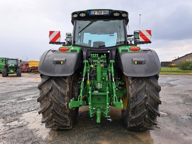 Traktor типа John Deere 6R 215, Gebrauchtmaschine в SAINT-GERMAIN DU PUY (Фотография 5)