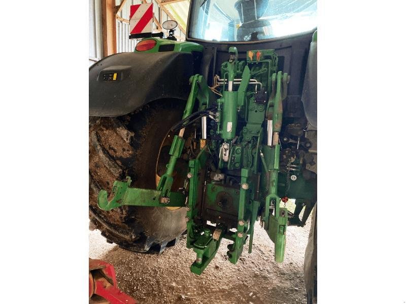 Traktor a típus John Deere 6R 215, Gebrauchtmaschine ekkor: SAINT-GERMAIN DU PUY (Kép 7)