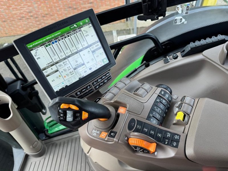 Traktor vrste John Deere 6R 215, Gebrauchtmaschine v PITHIVIERS Cedex (Slika 11)