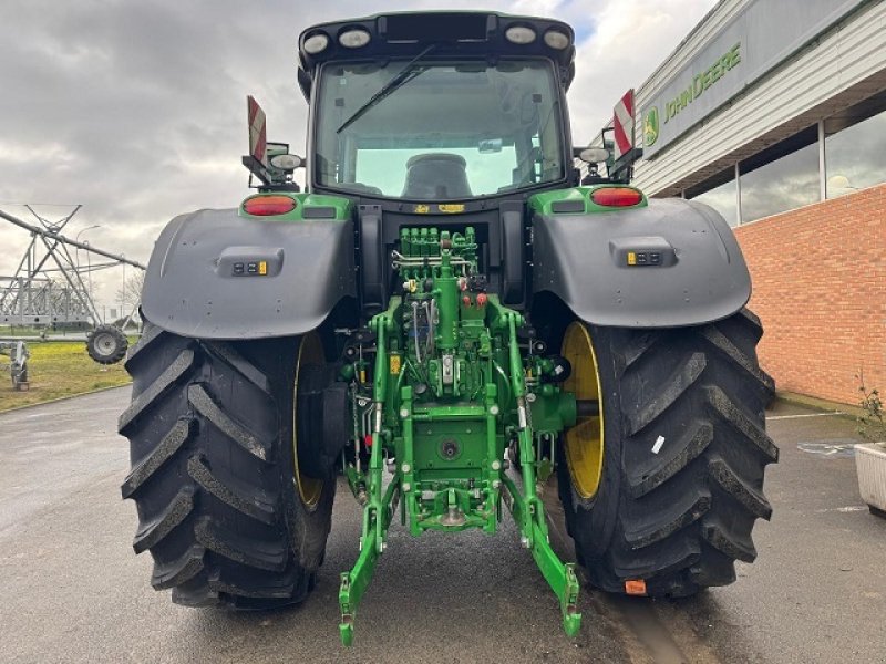 Traktor типа John Deere 6R 215, Gebrauchtmaschine в PITHIVIERS Cedex (Фотография 7)