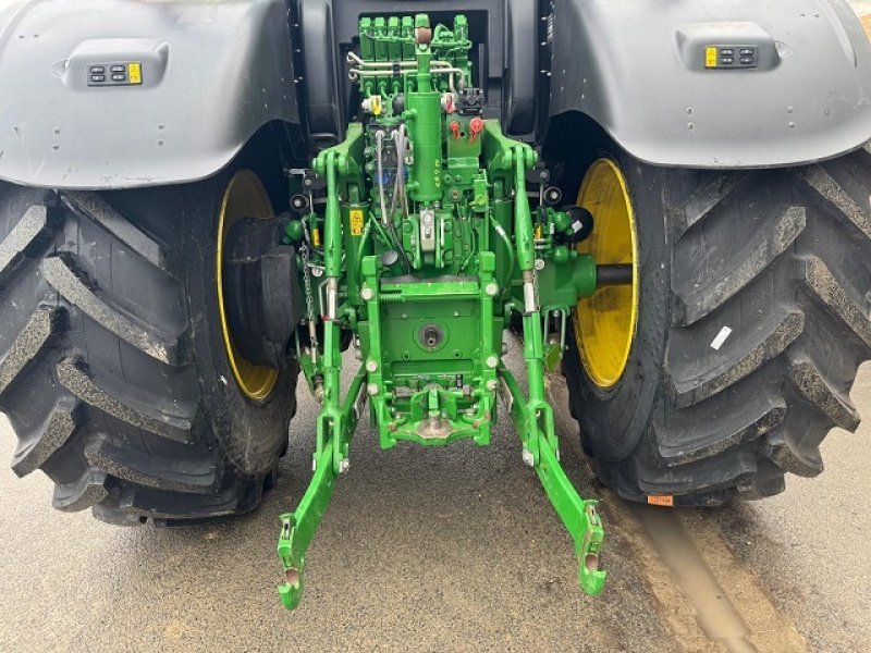Traktor типа John Deere 6R 215, Gebrauchtmaschine в PITHIVIERS Cedex (Фотография 8)