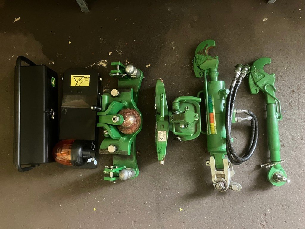 Traktor Türe ait John Deere 6R 215, Gebrauchtmaschine içinde Schwarzhäusern (resim 8)