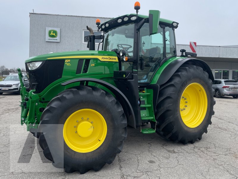 Traktor типа John Deere 6R 215, Gebrauchtmaschine в Eggenfelden