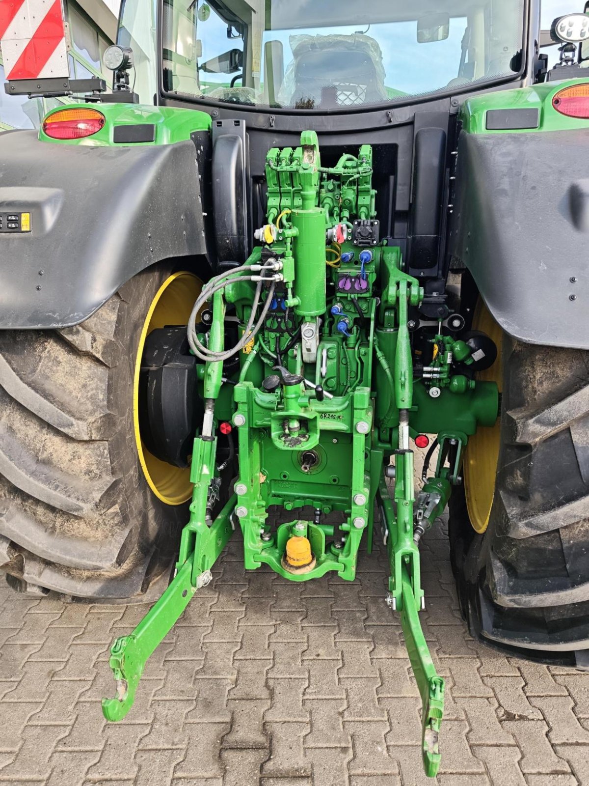 Traktor of the type John Deere 6R 215, Gebrauchtmaschine in Aislingen (Picture 9)