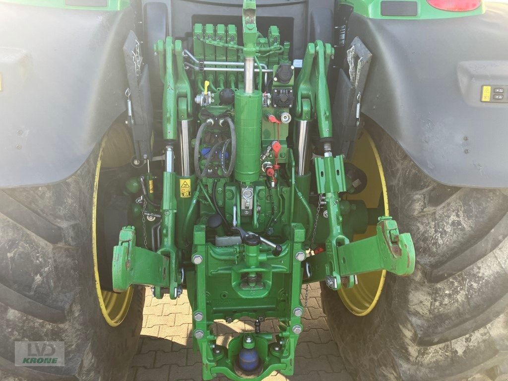 Traktor от тип John Deere 6R 215, Gebrauchtmaschine в Spelle (Снимка 8)
