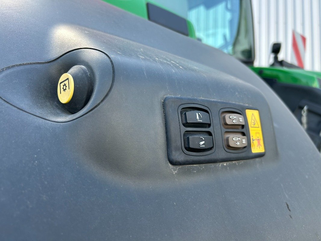 Traktor of the type John Deere 6R 215, Gebrauchtmaschine in Sittensen (Picture 18)