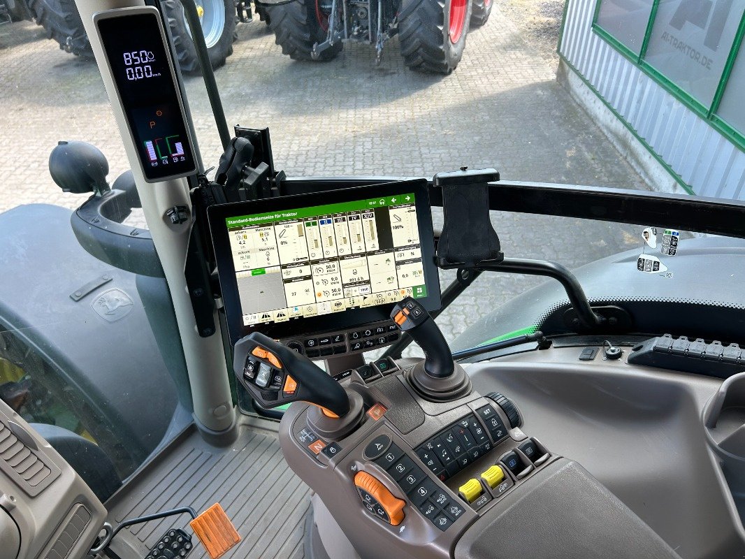 Traktor des Typs John Deere 6R 215, Gebrauchtmaschine in Sittensen (Bild 10)