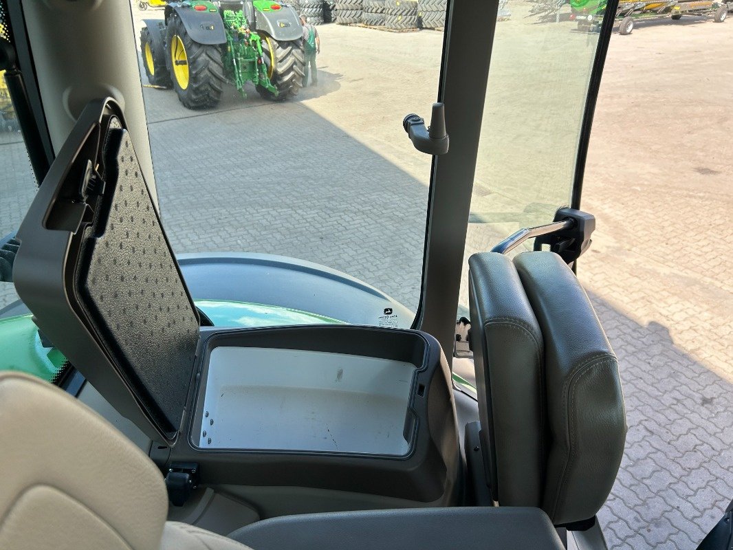 Traktor des Typs John Deere 6R 215, Gebrauchtmaschine in Sittensen (Bild 16)