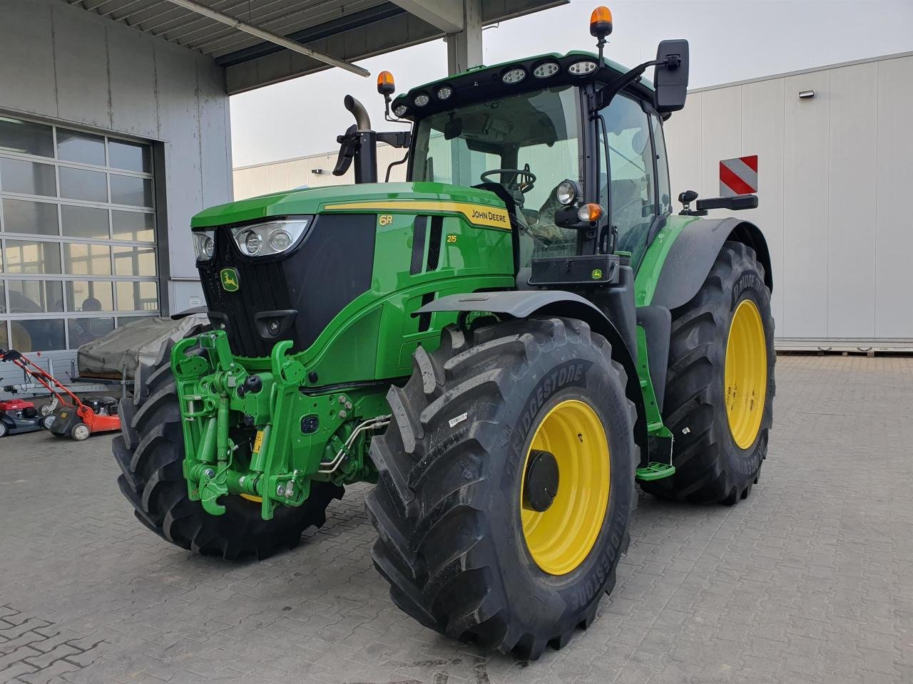 Traktor типа John Deere 6R 215, Gebrauchtmaschine в Worms (Фотография 1)