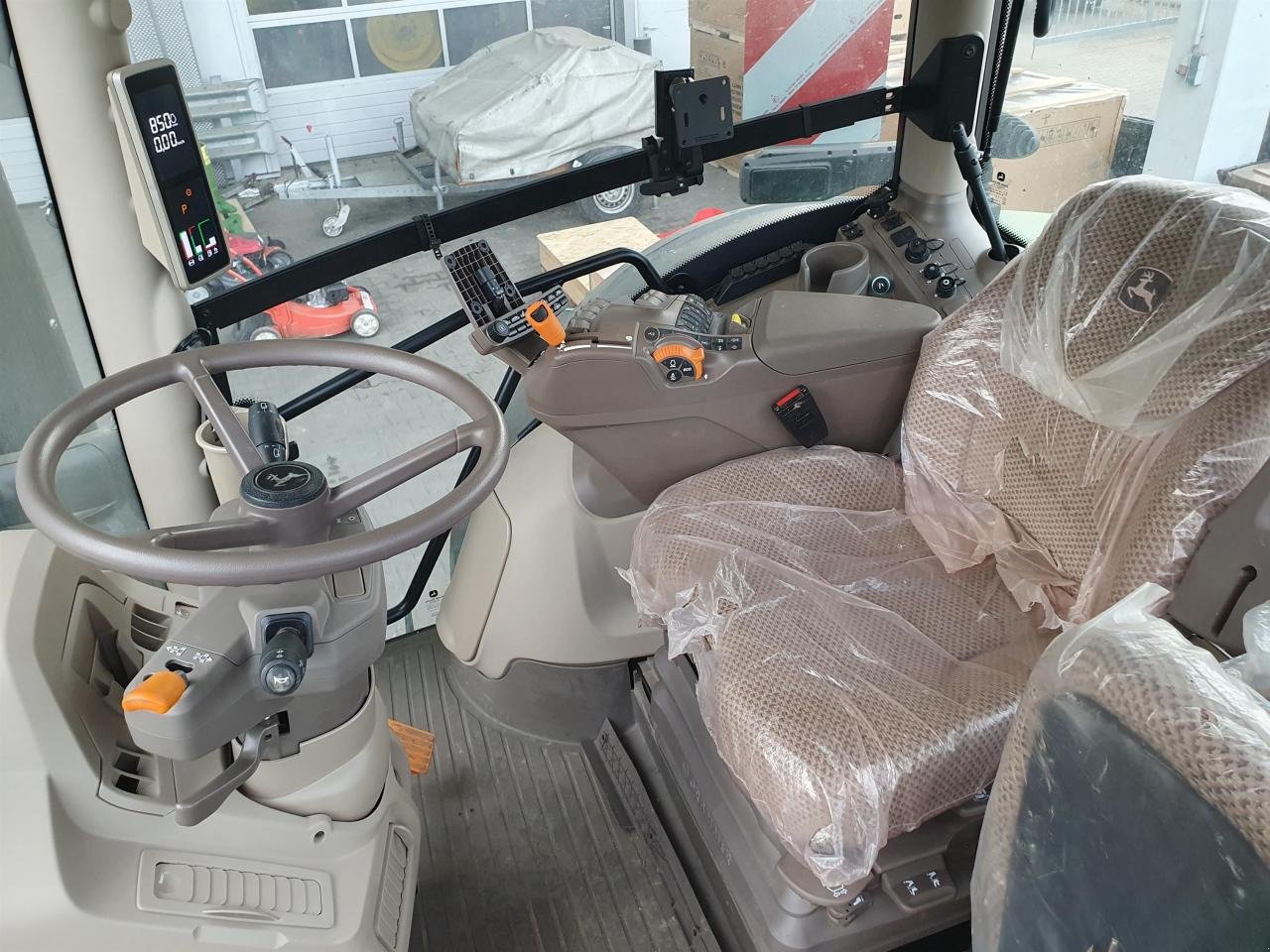 Traktor типа John Deere 6R 215, Gebrauchtmaschine в Worms (Фотография 9)