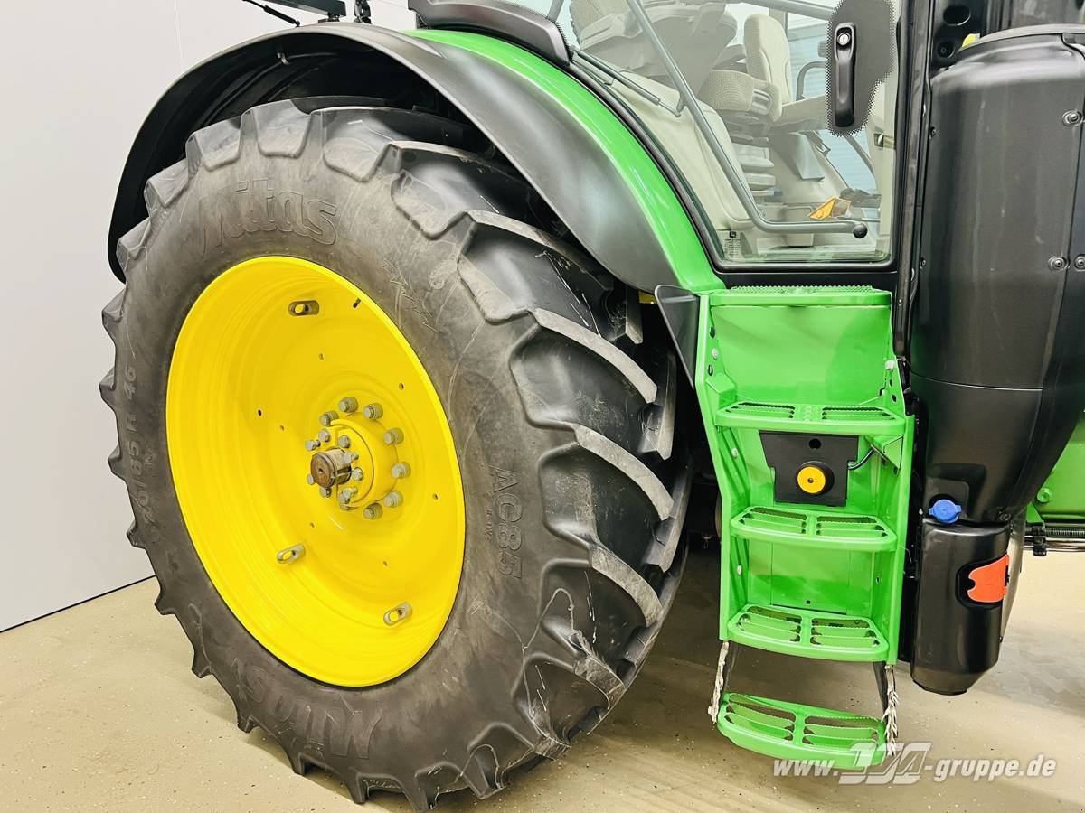 Traktor tip John Deere 6R 215, Gebrauchtmaschine in Sülzetal OT Altenweddingen (Poză 17)